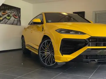 Lamborghini Urus SE PANO MASSAGE 23  STYLE PACK-WARRANTY