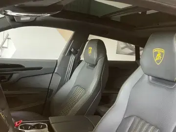 Lamborghini Urus SE PANO MASSAGE 23  STYLE PACK-WARRANTY