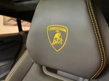 Lamborghini Urus SE PANO MASSAGE 23  STYLE PACK-WARRANTY