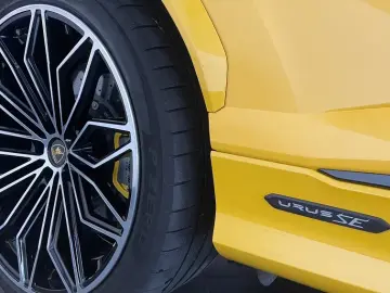 Lamborghini Urus SE PANO MASSAGE 23  STYLE PACK-WARRANTY