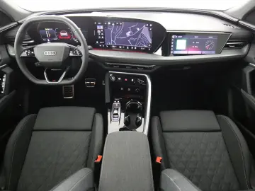 AUDI Q5 2.0 TDI quattro S-tronic S-line
