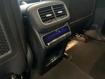 MERCEDES-BENZ AMG GLE 53 HYBRID 4M  MEMO AHK PANO HU…