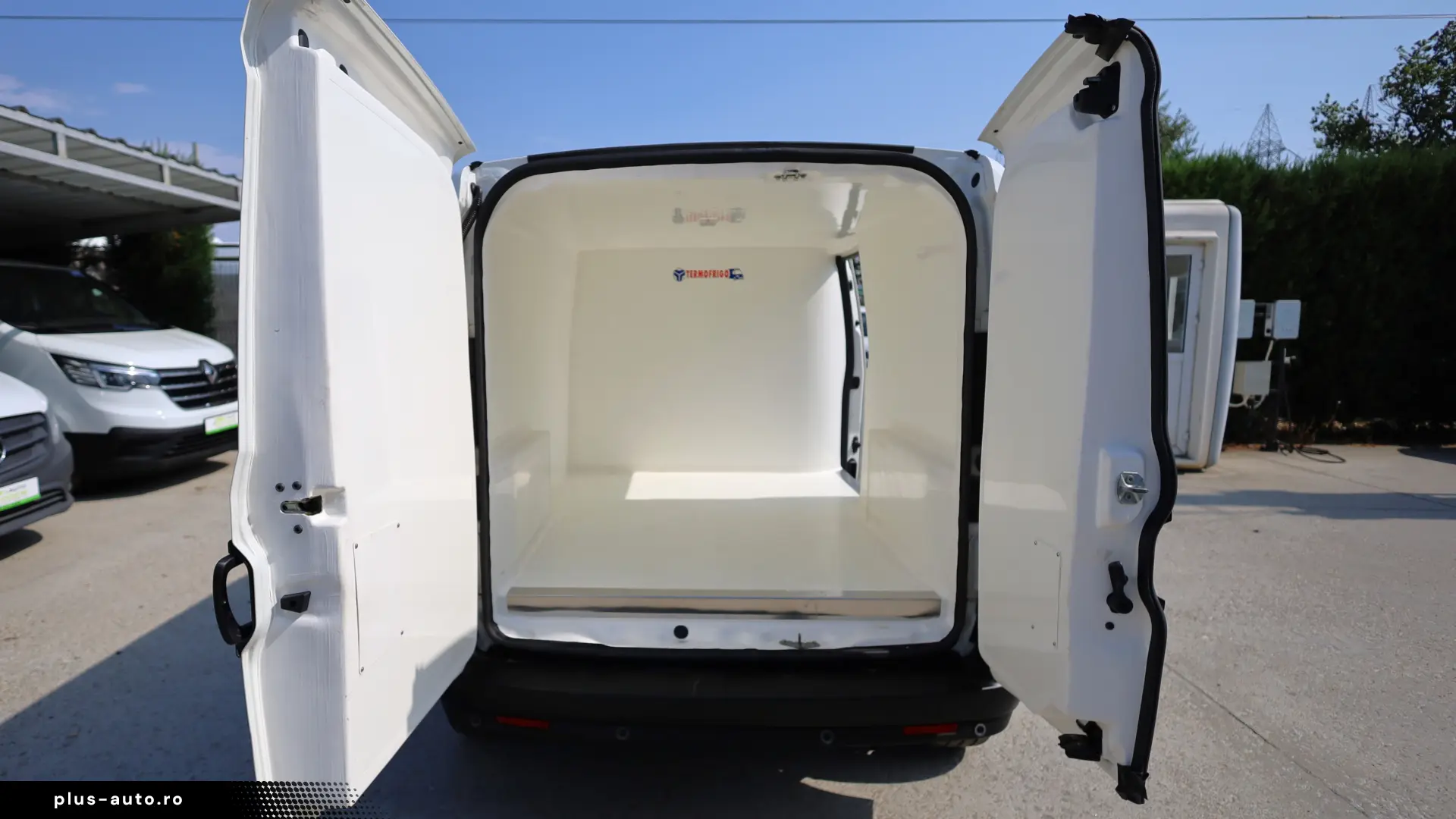Fiat Doblo Furgon IZOTERM L2H1 1.6 dCi 105cp