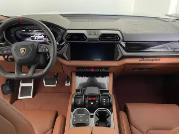 Lamborghini Urus SE-PANO MASSAGE 23  B&O ANIMA