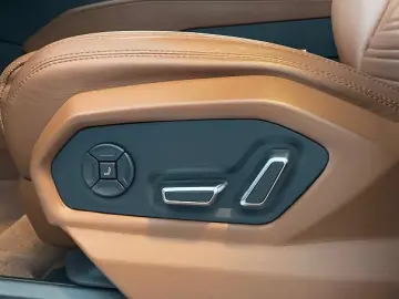 Lamborghini Urus SE-PANO MASSAGE 23  B&O ANIMA