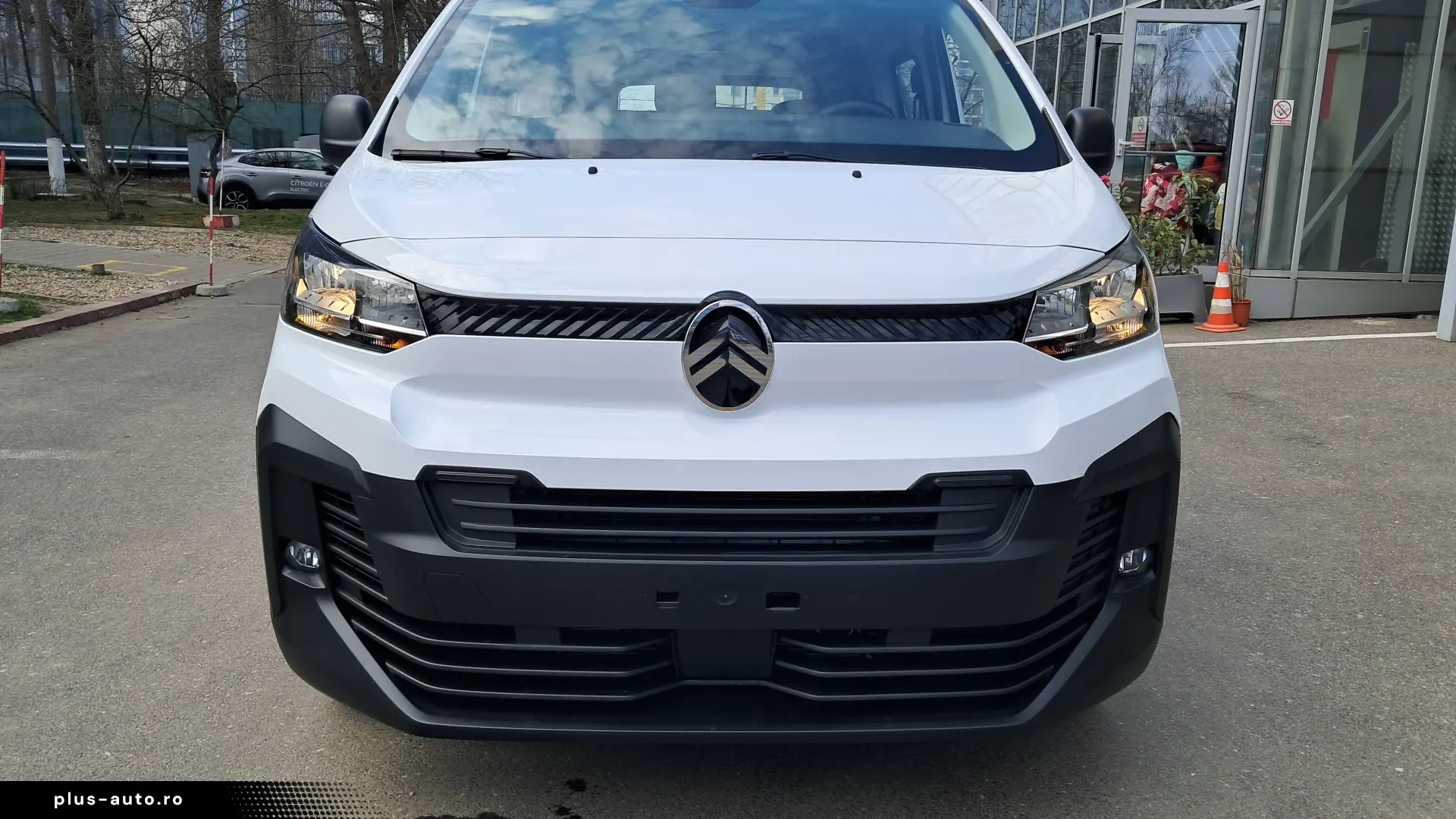 Citroën Jumpy Combi L3 8 1 locuri 2.2 diesel 180 CP automata