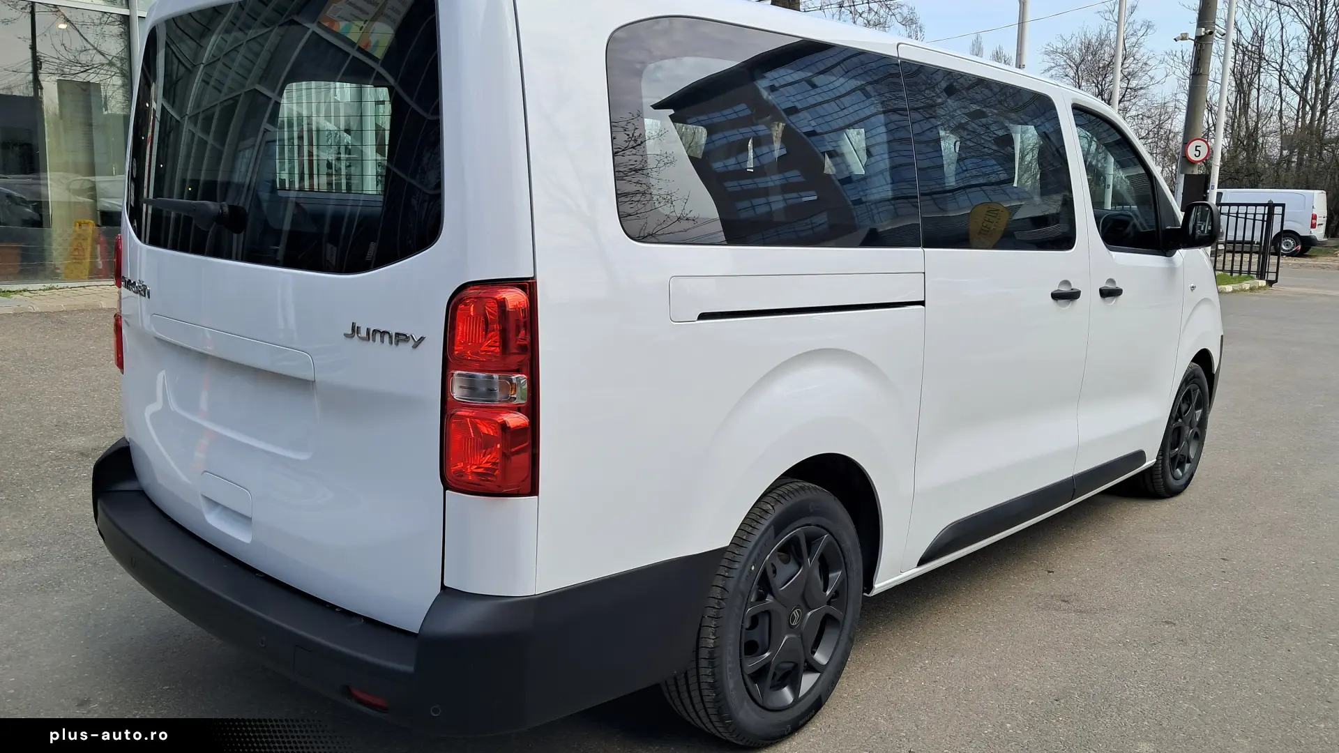 Citroën Jumpy Combi L3 8 1 locuri 2.2 diesel 180 CP automata