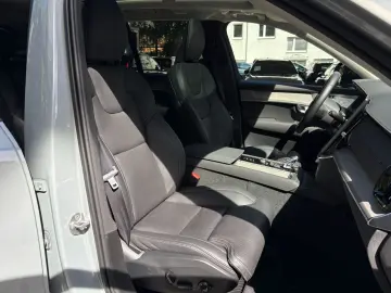 VOLVO XC90 T8 PlusDark  Massage Ventil AirSusp B&W 360