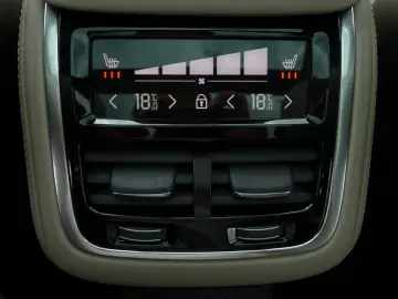 VOLVO XC90 UltraBright T8 AirSusp Massage Ventil B&W 360