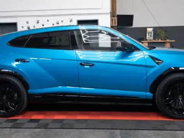 Lamborghini Urus SE  2026 Selezione Carbon Pano Massage 23