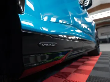 Lamborghini Urus SE  2026 Selezione Carbon Pano Massage 23