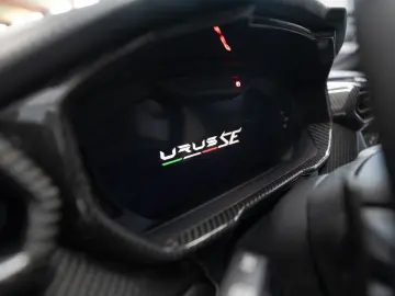 Lamborghini Urus SE  2026 Selezione Carbon Pano Massage 23