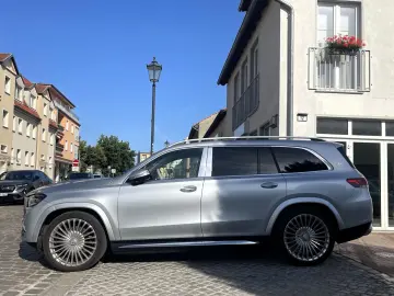 MERCEDES-BENZ GLS 600 Maybach 4Matic