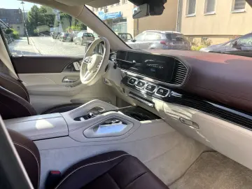 MERCEDES-BENZ GLS 600 Maybach 4Matic