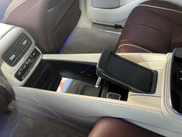 MERCEDES-BENZ GLS 600 Maybach 4Matic