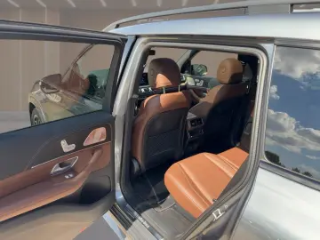 MERCEDES-BENZ GLS 450 d AMG PANO DIST KEYG STANDHZG …