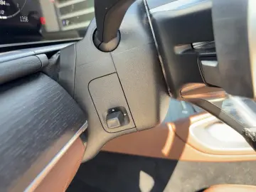 MERCEDES-BENZ GLS 450 d AMG PANO DIST KEYG STANDHZG …