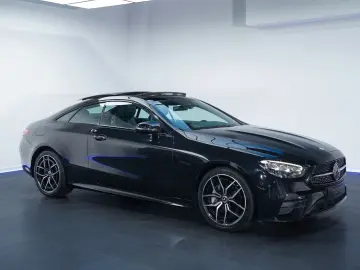 MERCEDES-BENZ E 300 Coupé AMG 9G LED PANO BURM 360  …