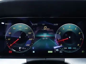 MERCEDES-BENZ E 300 Coupé AMG 9G LED PANO BURM 360  …