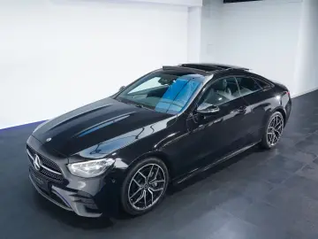MERCEDES-BENZ E 300 Coupé AMG 9G LED PANO BURM 360  …