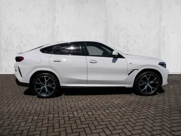BMW X6 xDrive30d M Sport HUD PANO RFK NAVI LED DAB