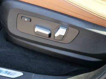 BMW X6 xDrive30d M Sport HUD PANO RFK NAVI LED DAB