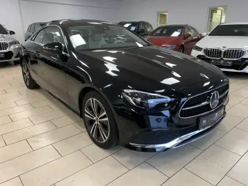 MERCEDES-BENZ E 220 d Leder MBUX LED Pano Ambiente C…