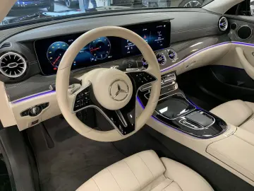 MERCEDES-BENZ E 220 d Leder MBUX LED Pano Ambiente C…