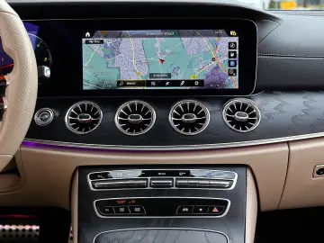 MERCEDES-BENZ E 400 d 4M Coupe AMG KAM360 PANO MEMOR…