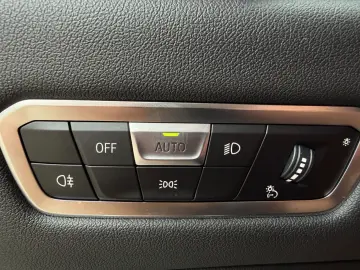 BMW X6 30d M Sport xDrive   ACC   Iconic glow