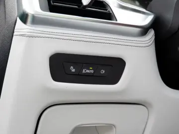 BMW X6 M Competition Massage Sky-Lounge White Interior