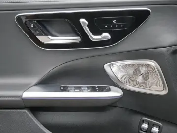 Mercedes-Benz C 63 AMG S E PERFORMANCE Night Panorama 360