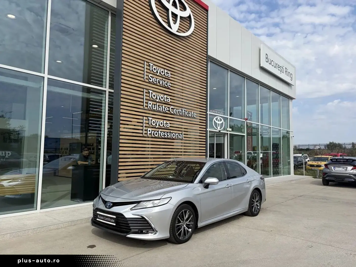 Toyota Camry 2.5 Hybrid Dynamic E-CVT