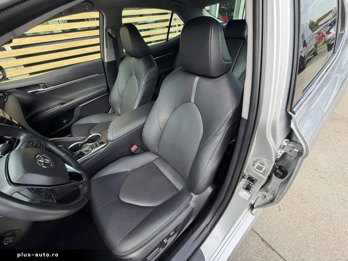 Toyota Camry 2.5 Hybrid Dynamic E-CVT