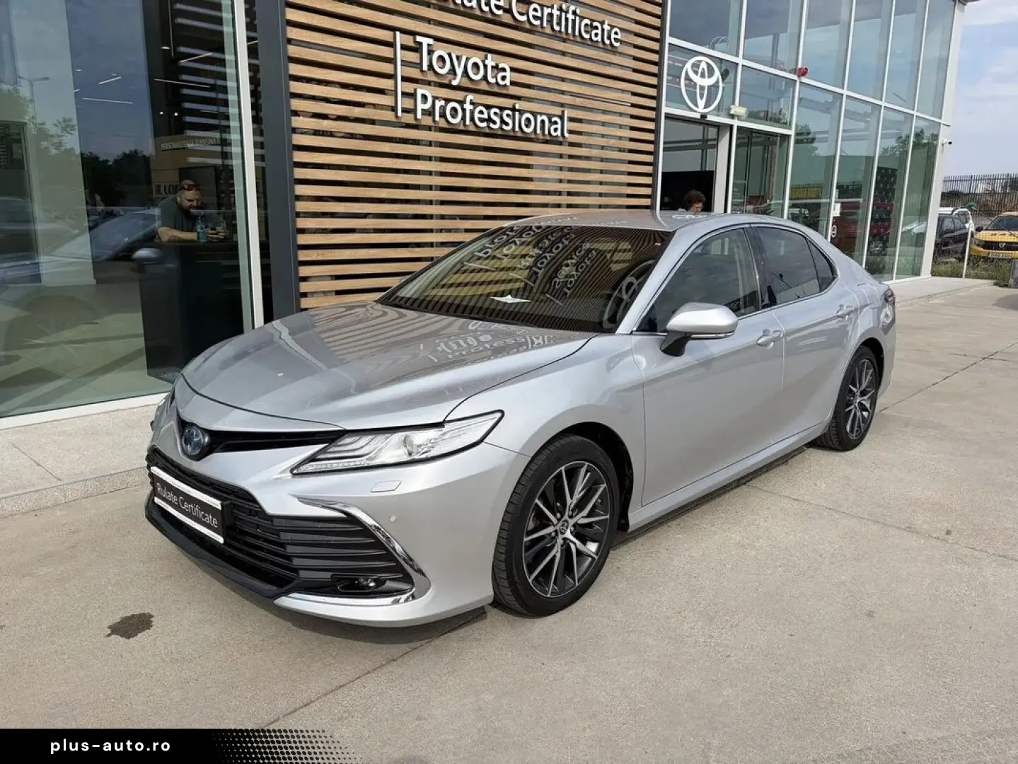 Toyota Camry 2.5 Hybrid Dynamic E-CVT