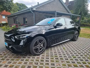 MERCEDES-BENZ C 300e - AMG Line - HUD  360  Cam  ACC