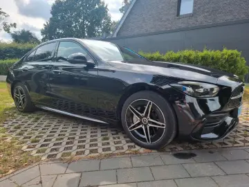 MERCEDES-BENZ C 300e - AMG Line - HUD  360  Cam  ACC