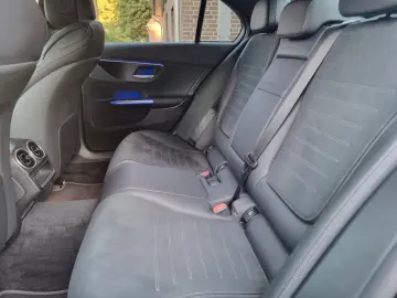 MERCEDES-BENZ C 300e - AMG Line - HUD  360  Cam  ACC