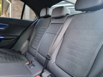 MERCEDES-BENZ C 300e - AMG Line - HUD  360  Cam  ACC
