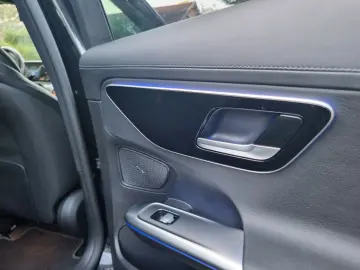 MERCEDES-BENZ C 300e - AMG Line - HUD  360  Cam  ACC