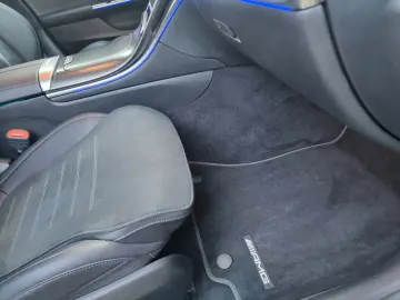 MERCEDES-BENZ C 300e - AMG Line - HUD  360  Cam  ACC