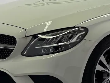 MERCEDES-BENZ C300d Coupe AMG LED high-perform Navi DriveA