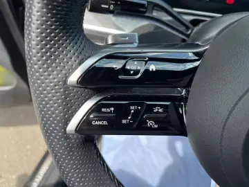 MERCEDES-BENZ C 300 AMG Memory Dig-Light 360 Kam Distronic