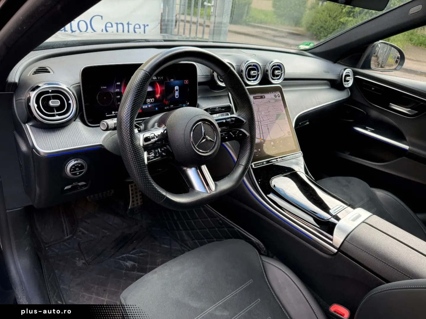 MERCEDES-BENZ C 300 AMG Sport DIGITAL LIGHT MBUX 360