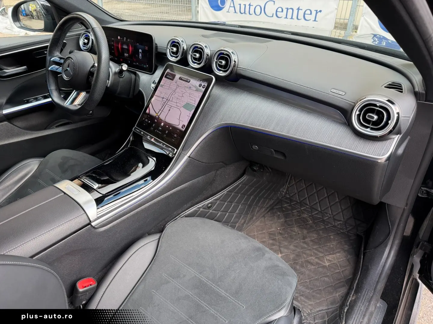 MERCEDES-BENZ C 300 AMG Sport DIGITAL LIGHT MBUX 360