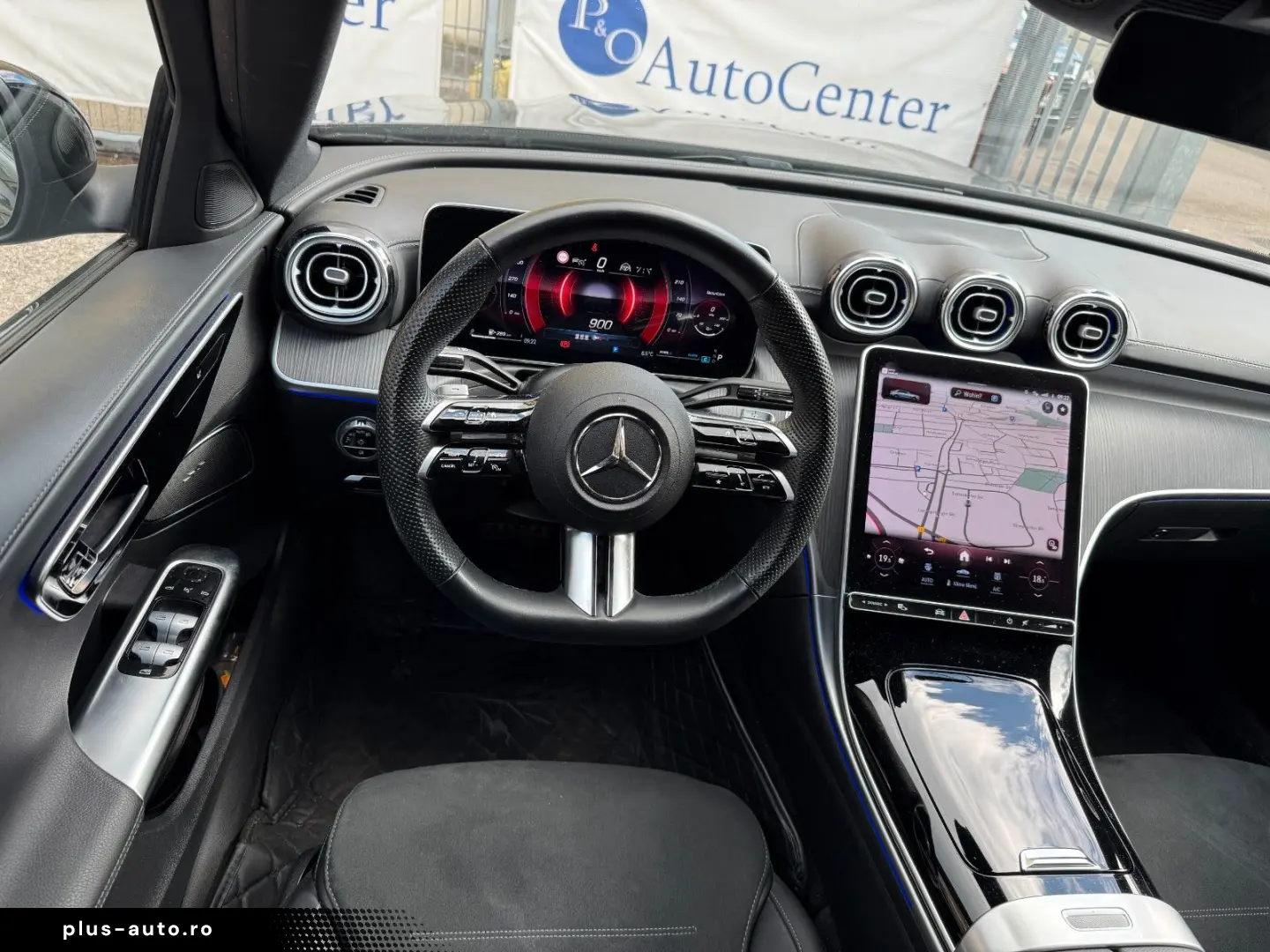 MERCEDES-BENZ C 300 AMG Sport DIGITAL LIGHT MBUX 360