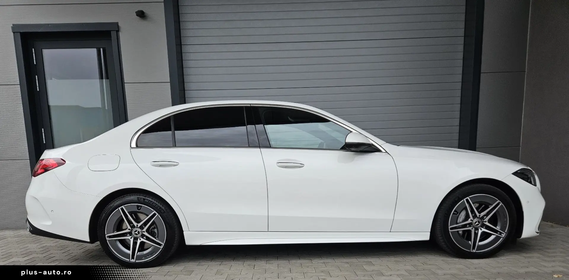 MERCEDES-BENZ C 300 de AMG Line 1Hand