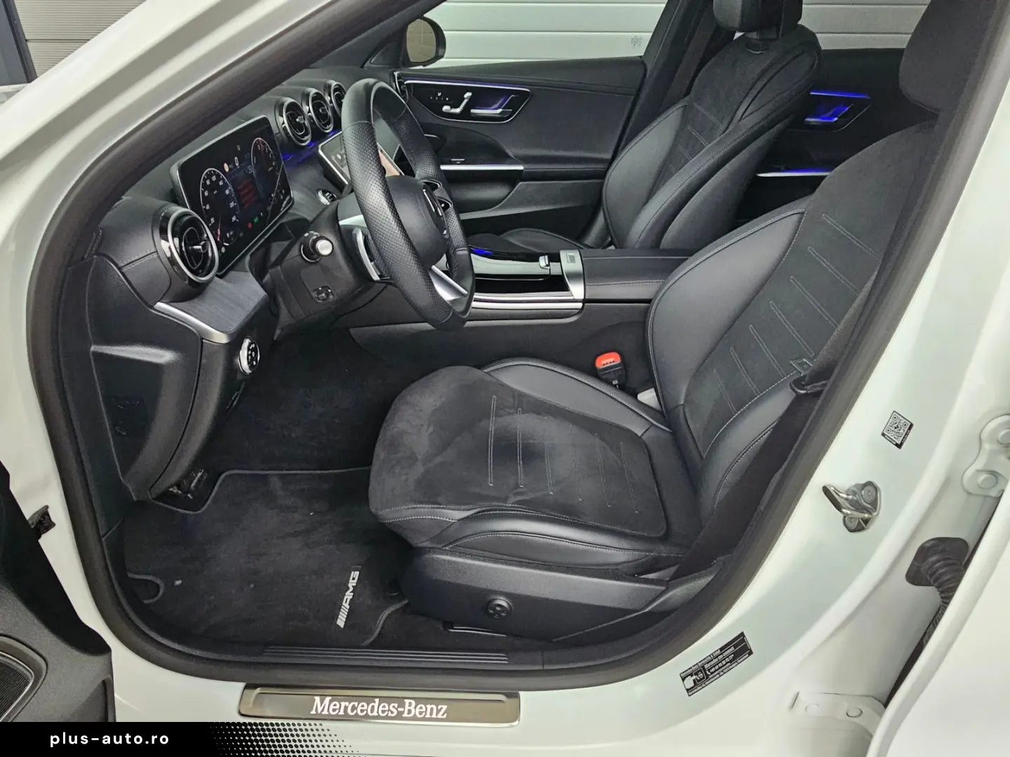MERCEDES-BENZ C 300 de AMG Line 1Hand
