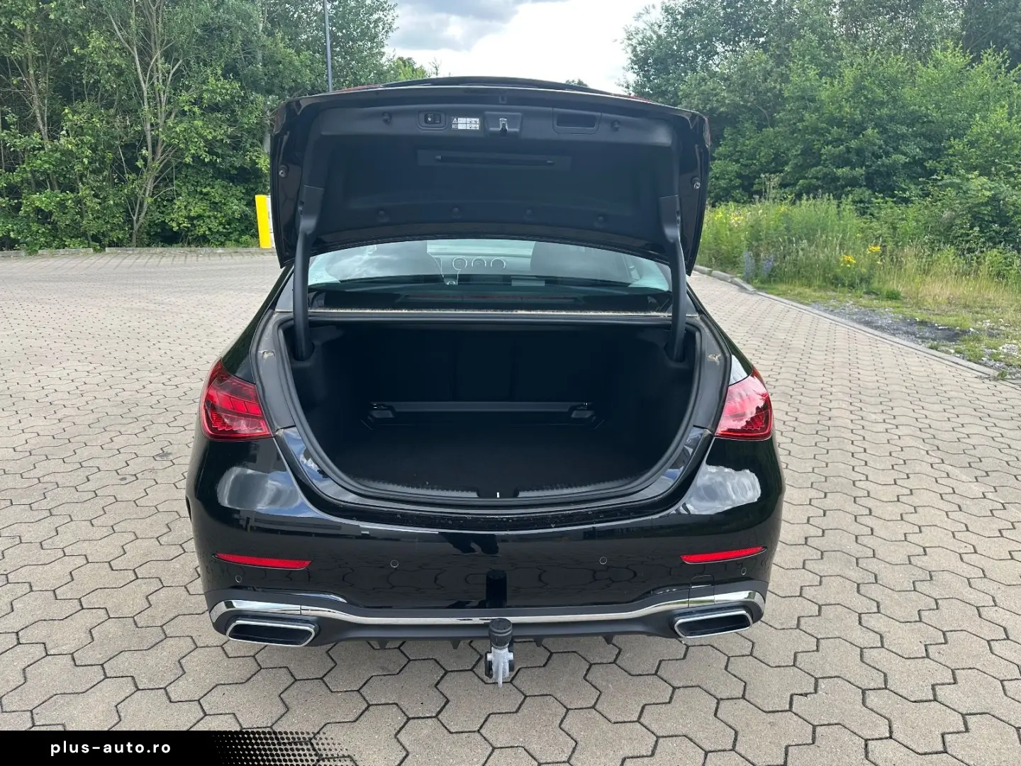 MERCEDES-BENZ C 300d LIMO AMG PANO MEMORY AHK KAMERA