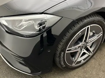 MERCEDES-BENZ C 300 d AMG Distronic Totwinkel Amb CarPlay
